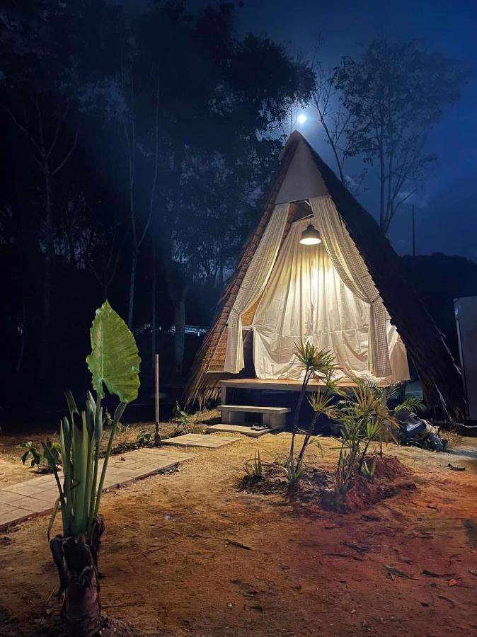 Phuketairportcamping Hotell Ban Bo Sai Klang Eksteriør bilde