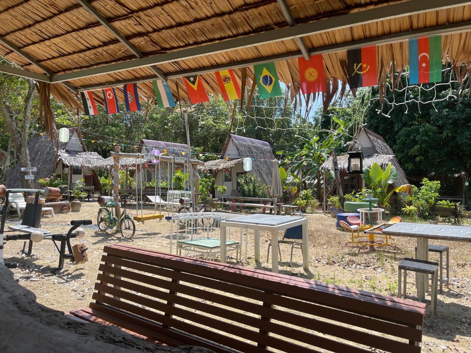Phuketairportcamping Hotell Ban Bo Sai Klang Eksteriør bilde